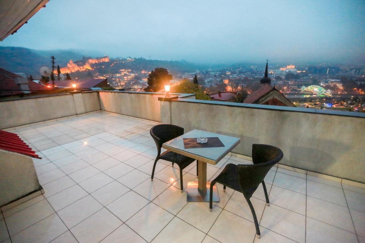 Hotel New Metekhi Tbilisi Exterior photo